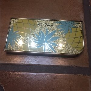 Too Faced exclusive palette euc